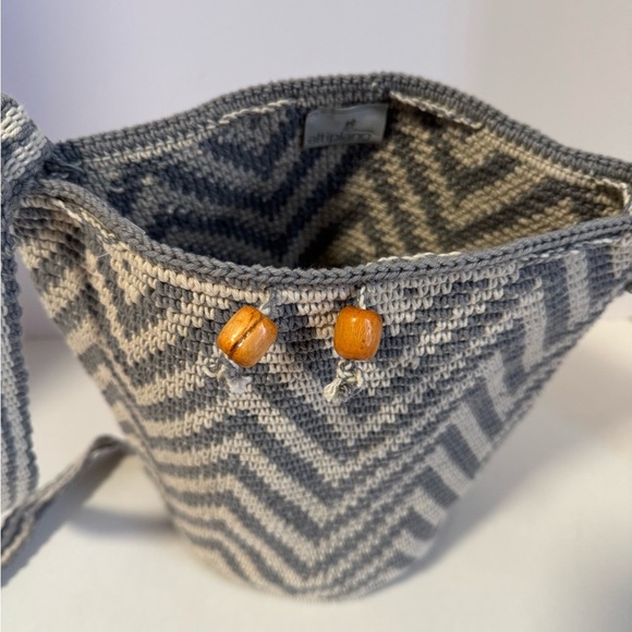 Altiplano Crocheted handmade bucket bag - Picture 2 of 11
